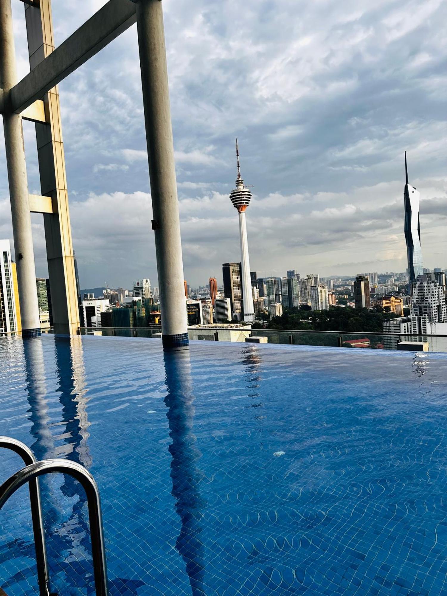 Апартаменты The Luxe Colony Klcc By Infinitum Куала-Лумпур Экстерьер фото